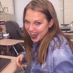 Meet your Posher, Lanee